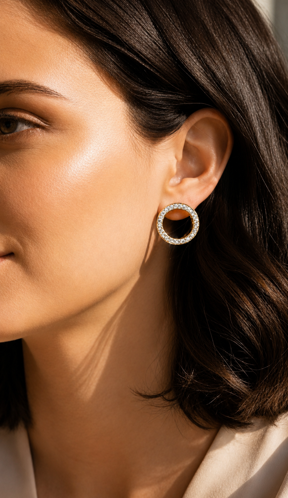 Halo Pavé Stud Earrings