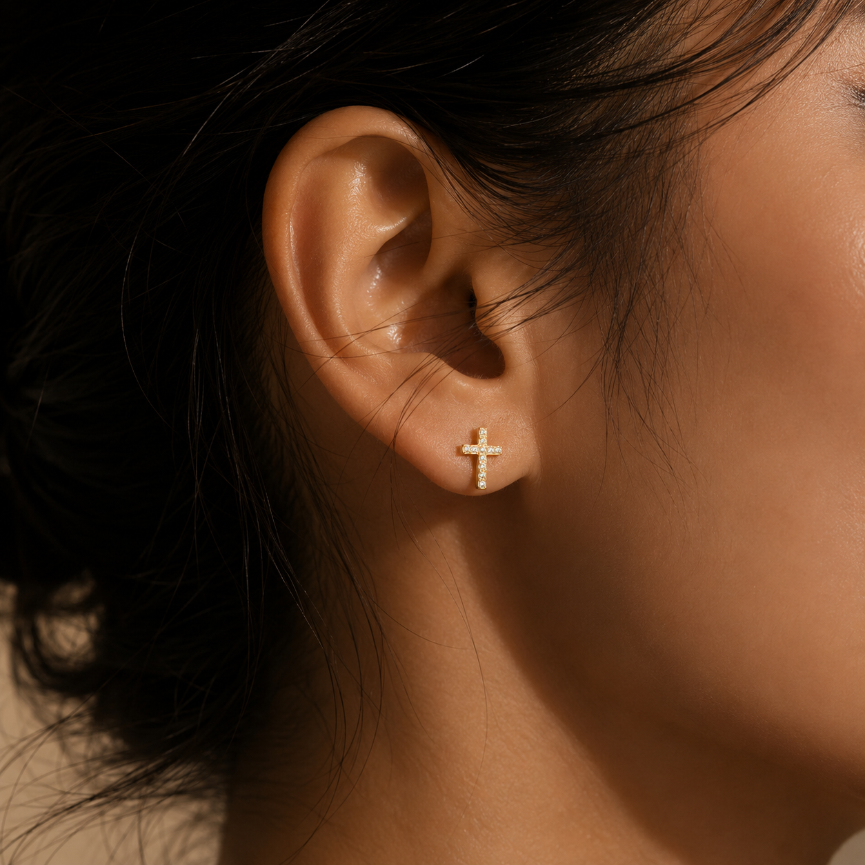 Éternité Cross Stud Earrings