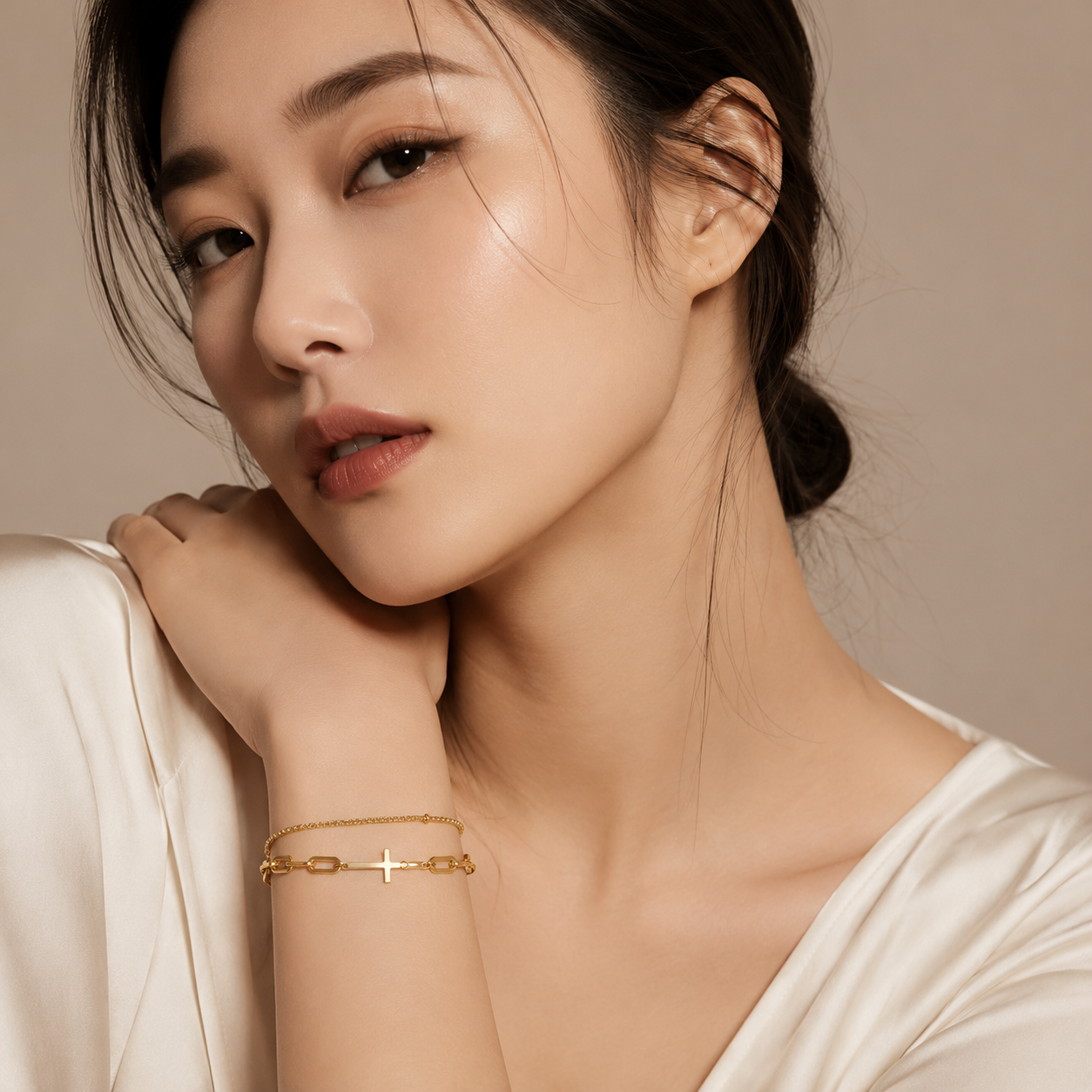 Éternité Cross Bracelet
