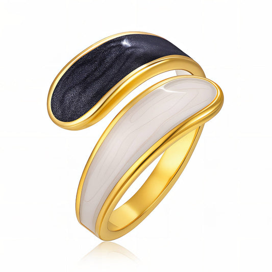 Noir Ivoire Ring